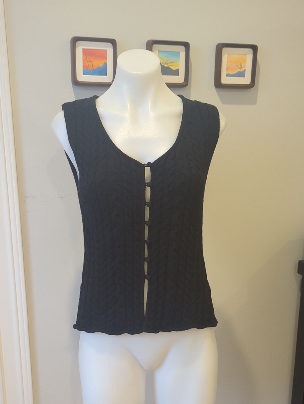 NWOT- Women's Industry Knit Sleeveless Top- Sz Medium